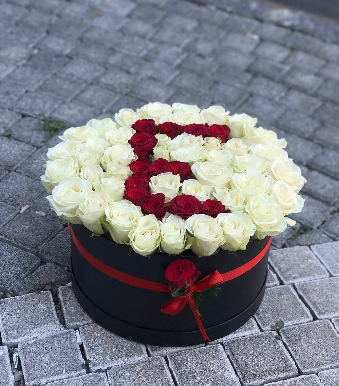 battal-boy-kutuda-harfli-beyaz-gul-cc157